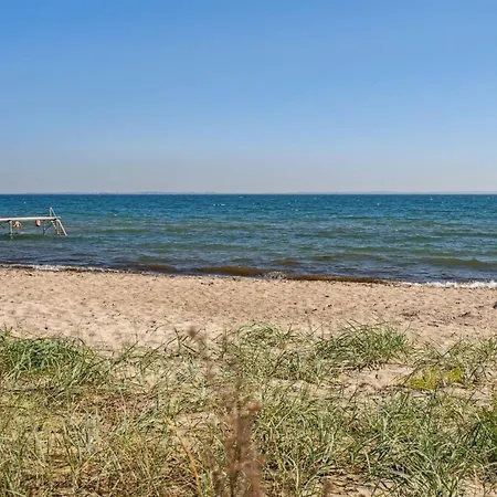 Aderice - 300m From The Sea By Interhome Mommark