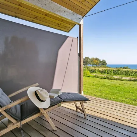Aderice - 300m From The Sea By Interhome